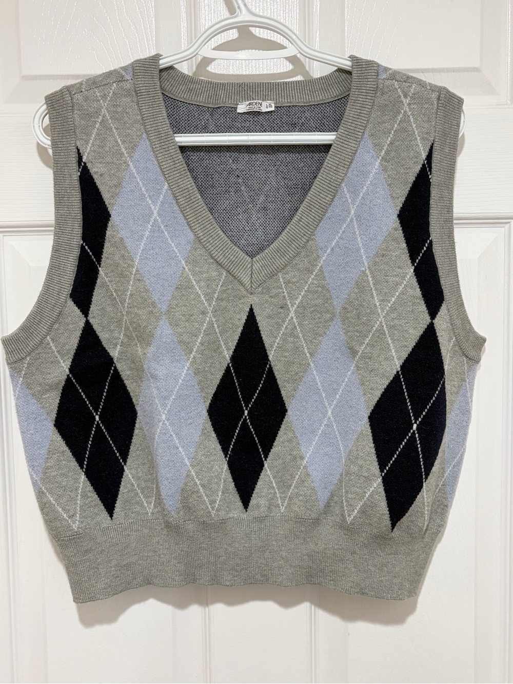 Women’s Ardene Argyle V-Neck Cropped Vest~ Size Large~NWOT